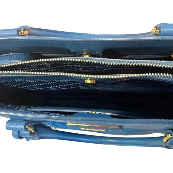 Authentic pre-loved Lux Galleria double zip closure tote. - Picture 10 of 16